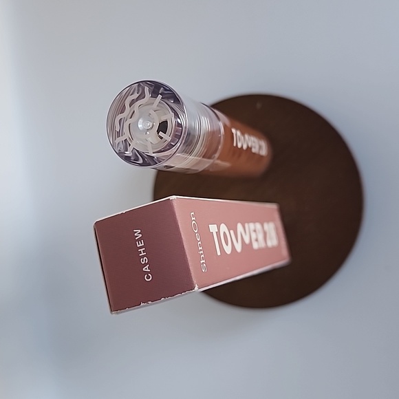 Tower 28 Shine On Milky Lip Jelly Shade Cashew - Picture 2 of 8